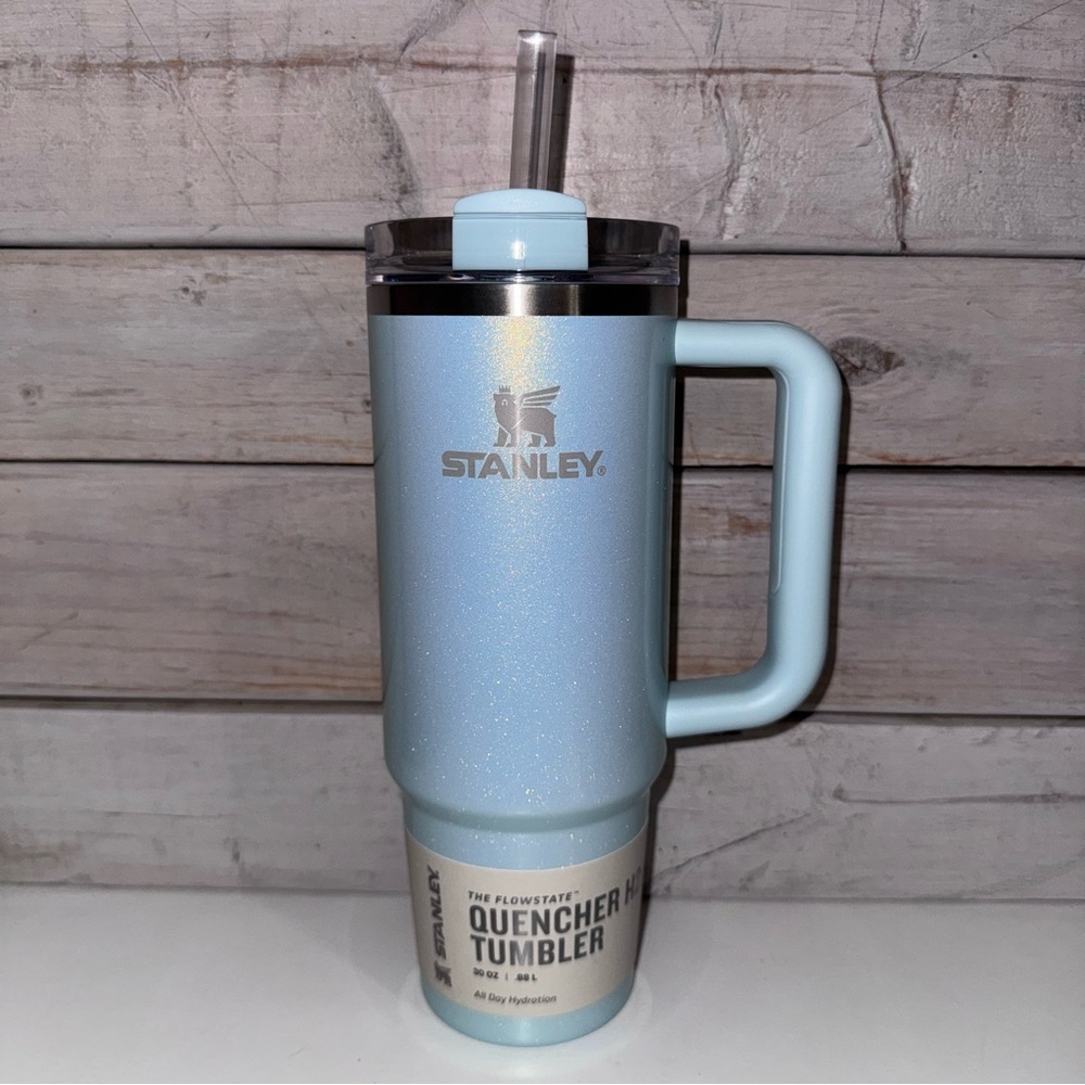 Stanley 30oz Quencher Tumbler - Blueberry Milk - NWT, Sold Out Target exclusive!